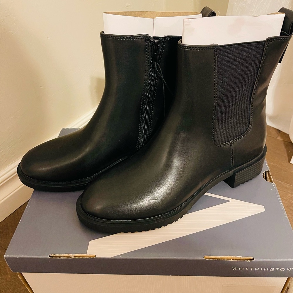 Worthington Sleek Black Ankle Booties